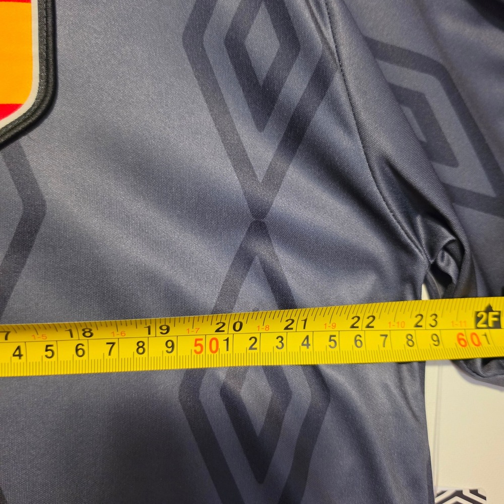 Umbro Spain Soccer Jersey Diamond Print Football 2026 Charcoal Grey Red Large - Picture 5 of 8